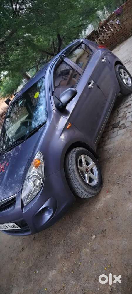 Hyundai I20 Magna 2011 Variant , 14 Inch Alloy Wheels