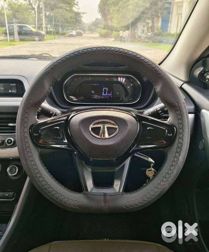 Tata Nexon 1.2 Revotron Xma Amt, 2020, Petrol