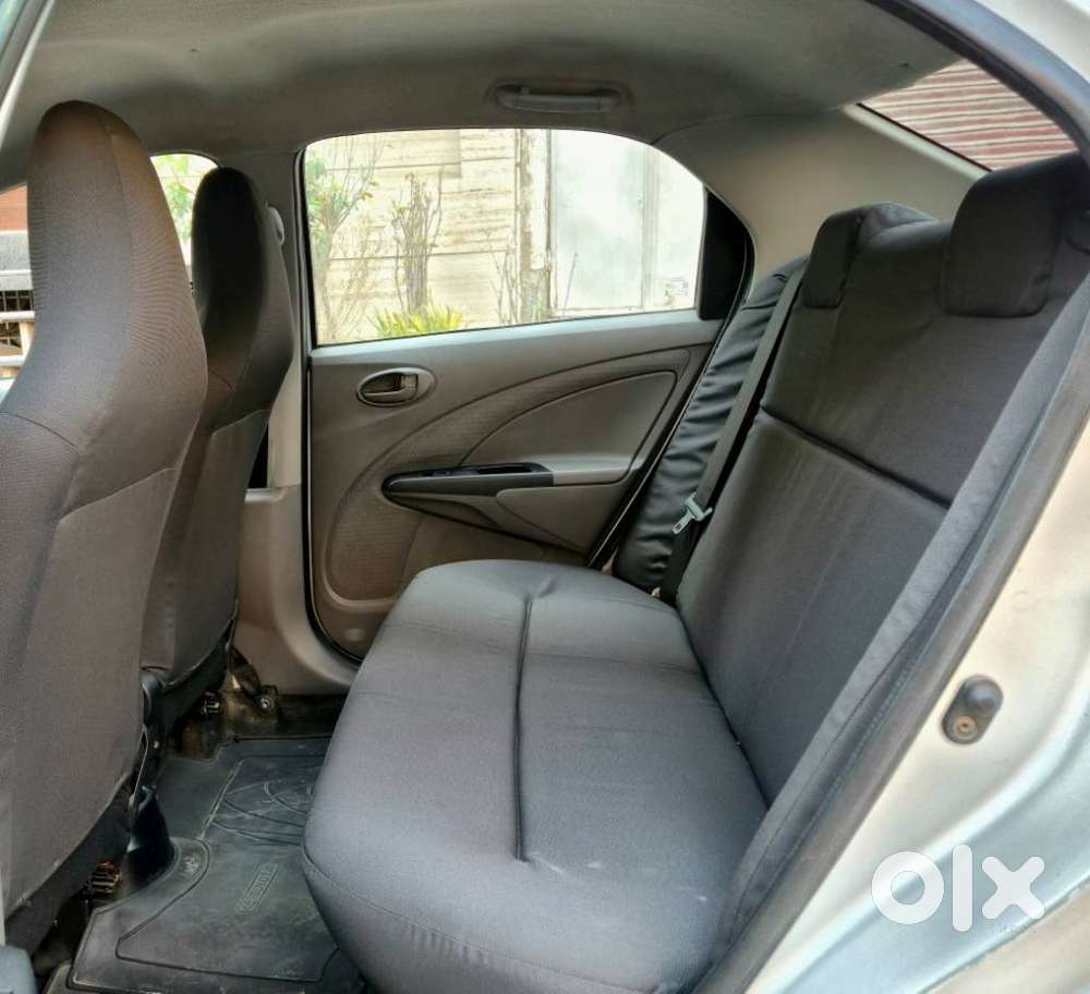 Toyota Etios, 2011, Petrol