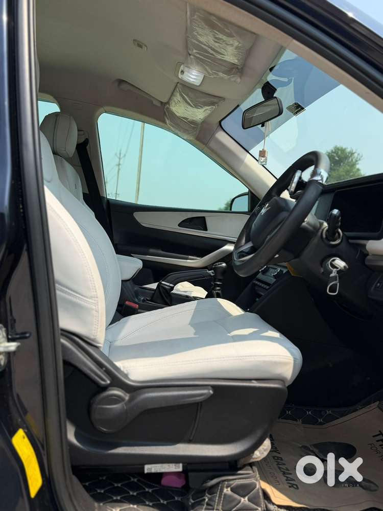 Mahindra Xuv700 Diesel Manual 2022