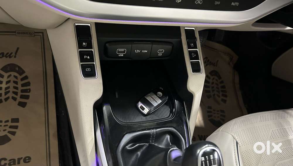 Kia Carens 1.5 Luxury Plus Turbo 7 Str, 2022, Petrol