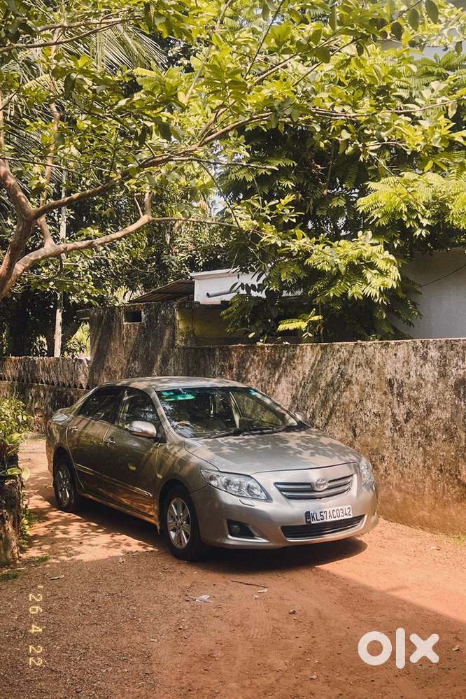 Toyota Corolla Altis 2011