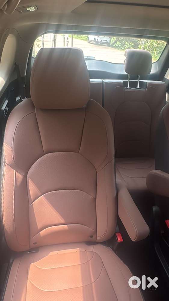 Mg Hector Plus Savvy Pro 1.5 Turbo Petrol Cvt 6 Str, 2023, Petrol