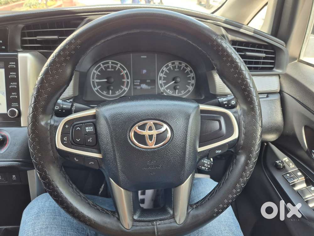 Toyota Innova Crysta [2020-ongoing] 2.4 Gx At 7 Str, 2022, Petrol