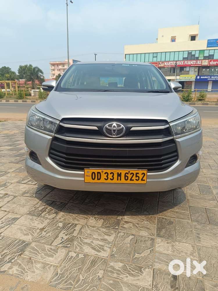 Toyota Innova Crysta 2.4 G Mt 8s, 2017, Diesel