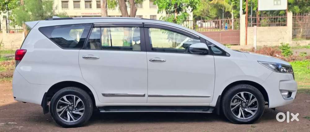 Toyota Innova Crysta, 2025, Diesel
