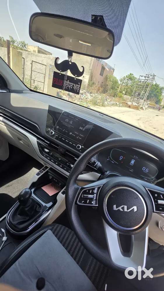 Kia Carens 2022 Model Here