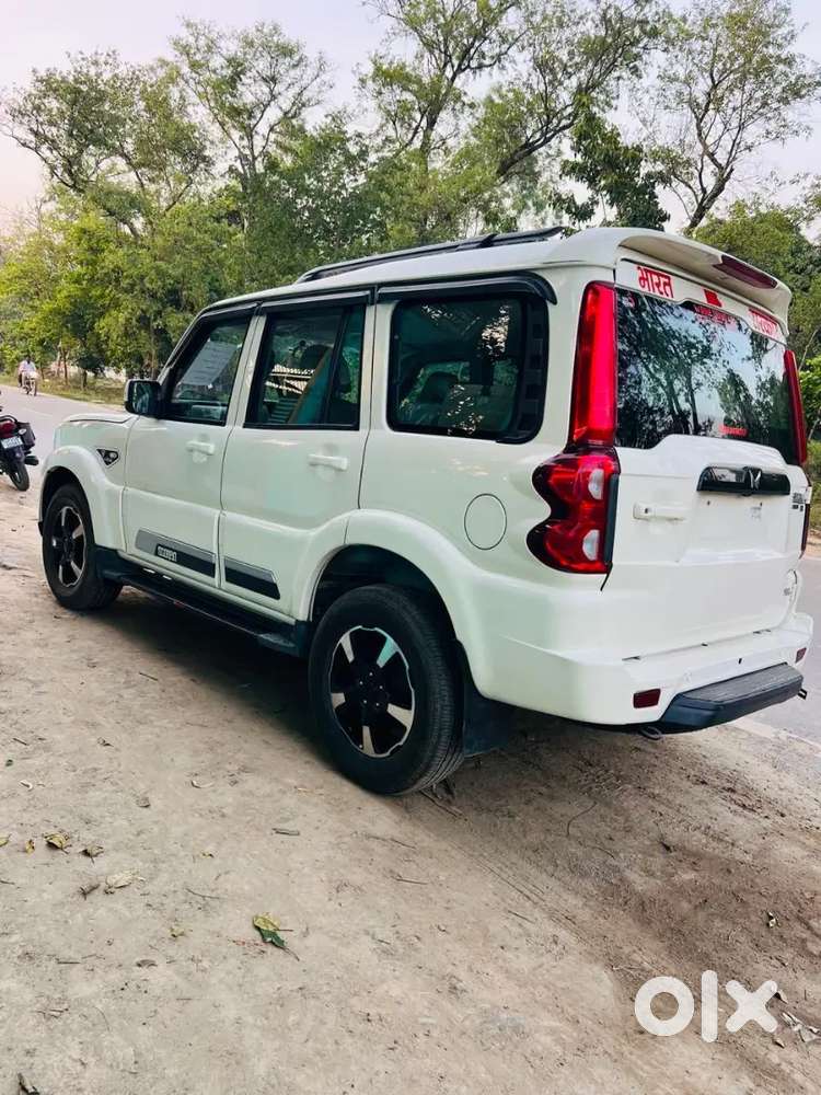 Mahindra Scorpio Classic 2023 Diesel 47000 Km Driven