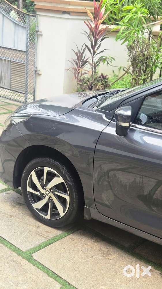 Toyota Glanza G Smart Hybrid, 2024, Petrol