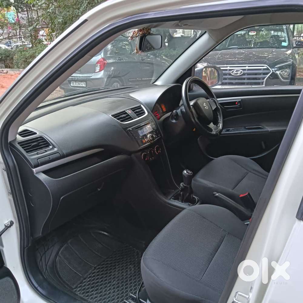 Maruti Suzuki Swift Lxi Optional-o, 2015, Petrol
