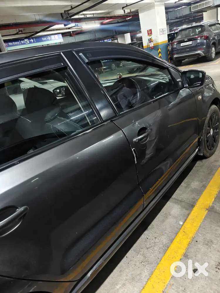 Volkswagen Polo 2013 Petrol 100000 Km Driven