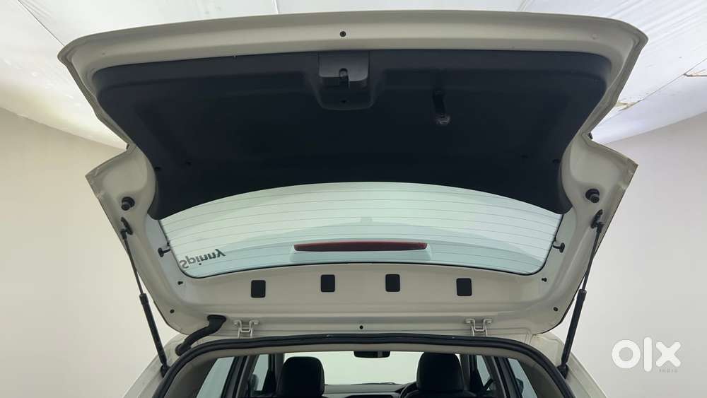 Volkswagen Taigun Topline 1.0 Tsi At (electric Seats), 2023, Petrol