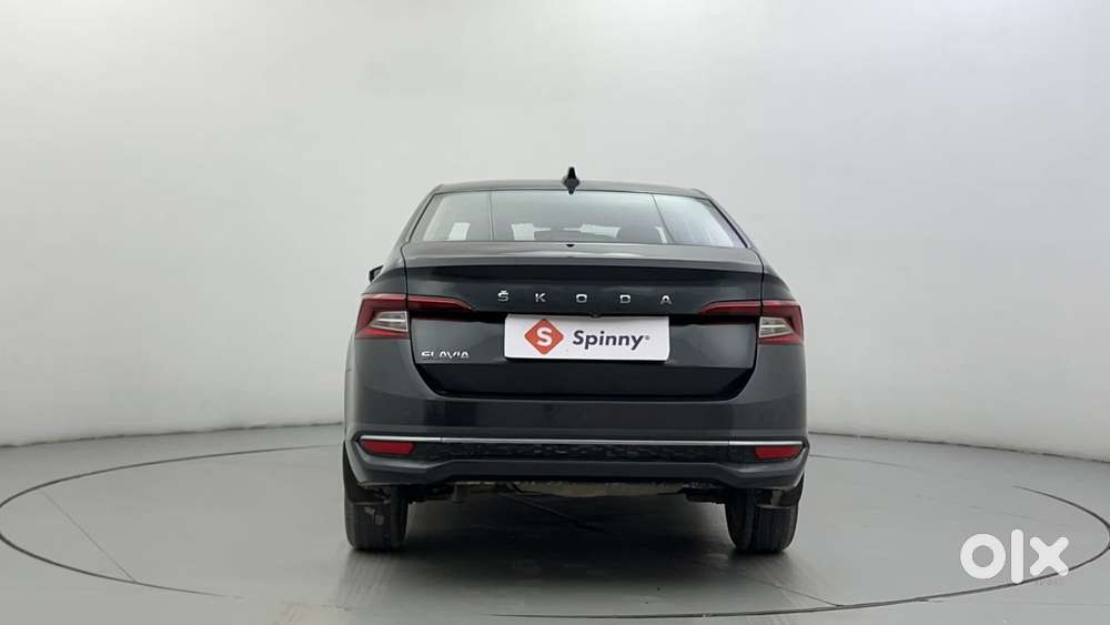 Skoda Slavia Style 1.0l Tsi At, 2022, Petrol