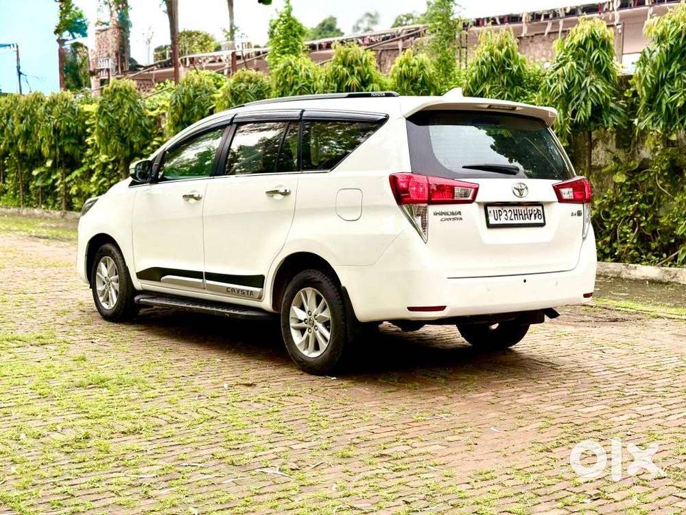Toyota Innova Crysta 2.4 G Mt, 2016, Diesel
