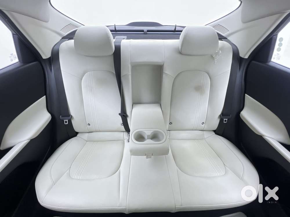 Hyundai Verna 1.5 Sx (o) Vtvt Ivt, 2023, Petrol