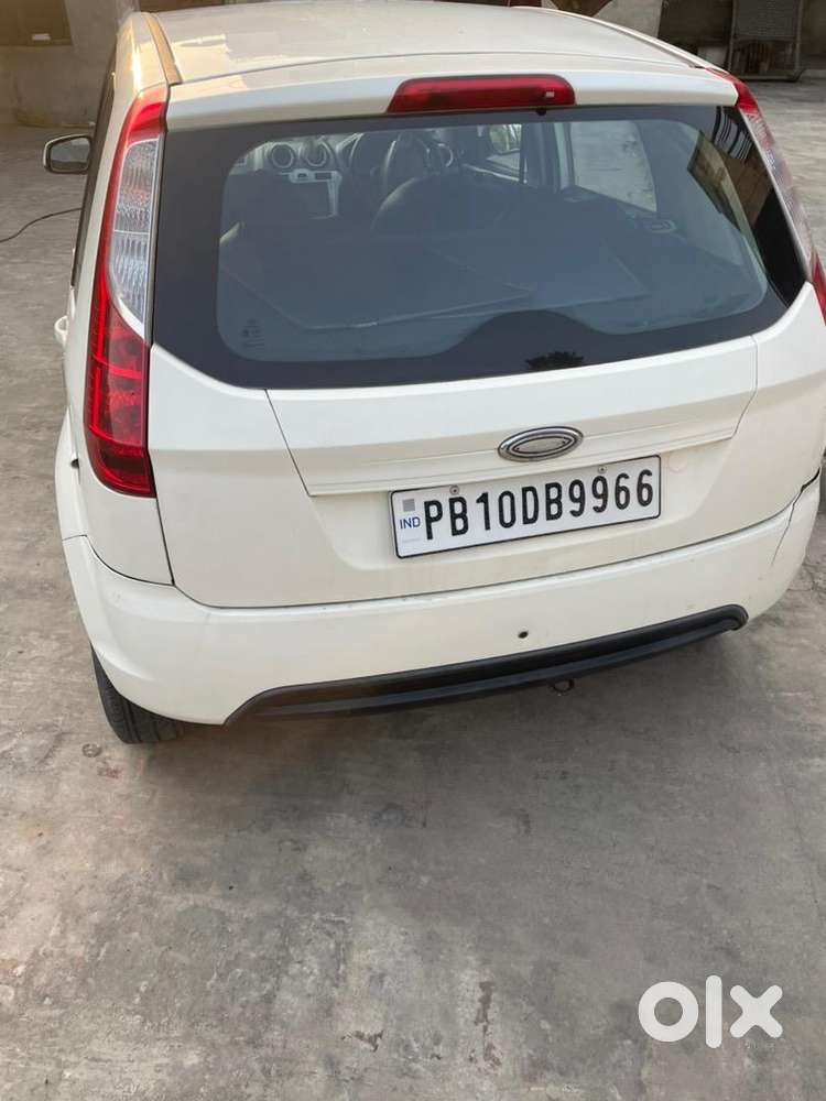 2031 Tak Passing Ford Figo
