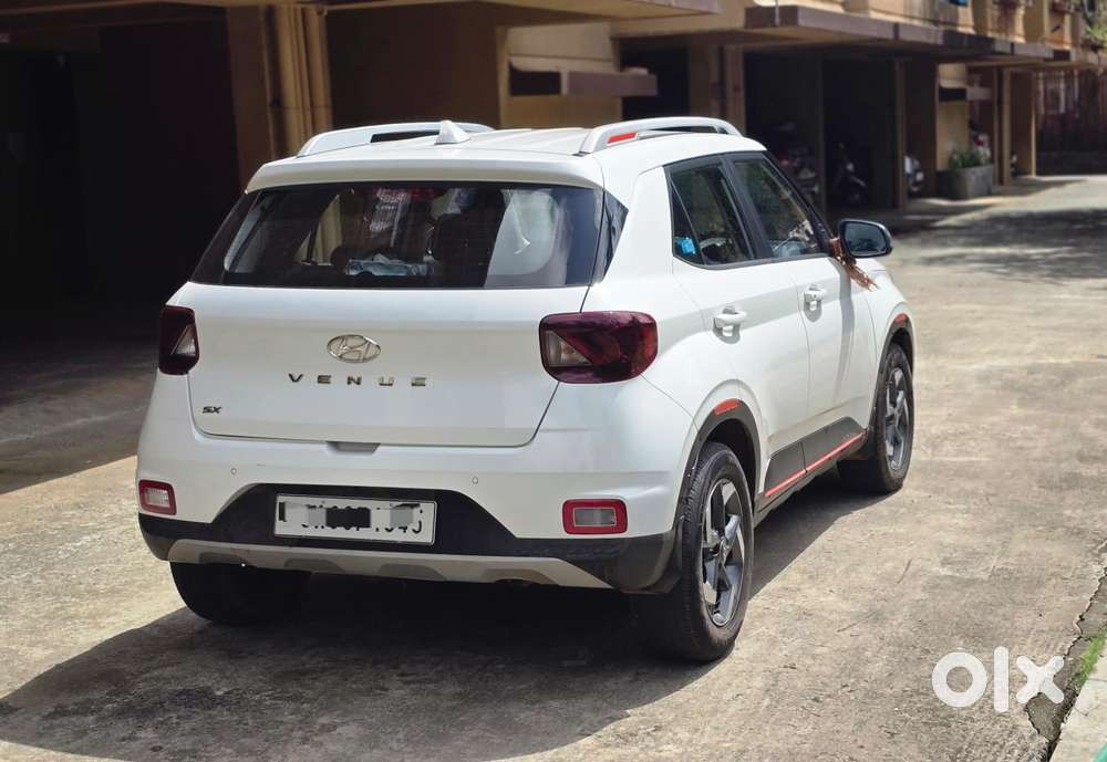 Hyundai Venue Sx (o) Mt 1.5 Diesel, 2020, Diesel