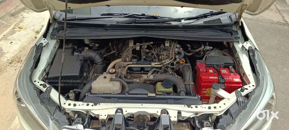 Toyota Innova Crysta 2.4 V 2019