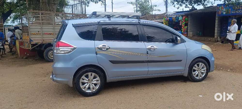 Maruti Suzuki Ertiga 2016 Diesel 120000 Km Driven