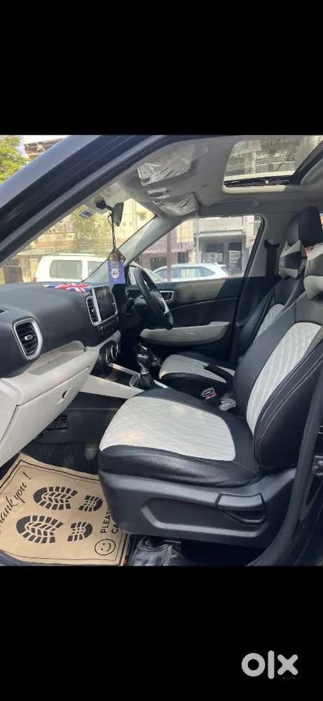 Hyundai Venue 2024 Diesel Well Maintained