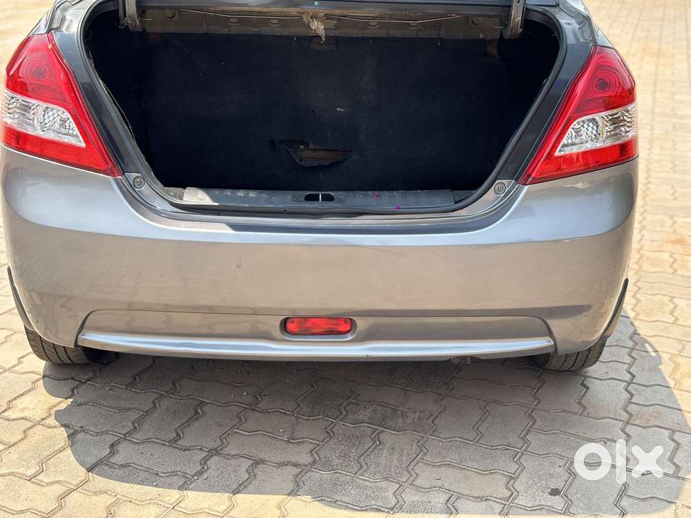 Maruti Suzuki Swift Dzire Vdi Bsiv, 2013, Diesel