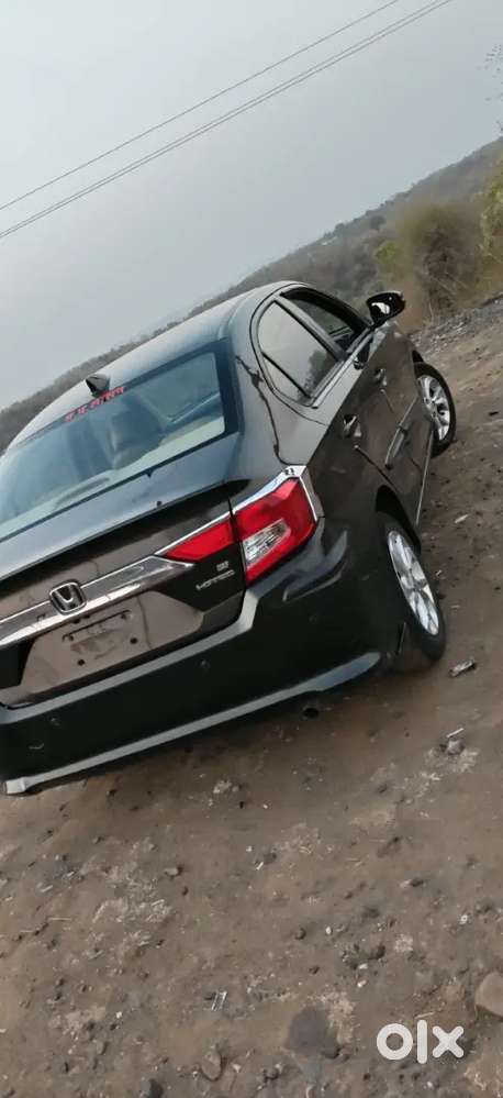 Top Version Honda Amaze A 1 Condition