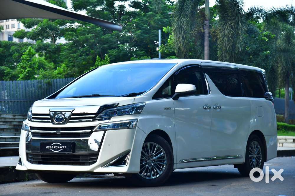 Toyota Vellfire Vip – Executive Lounge, 2022, Petrol