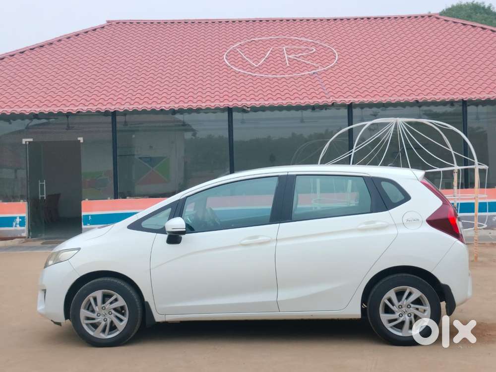 Honda Jazz V Automatic, 2015, Petrol