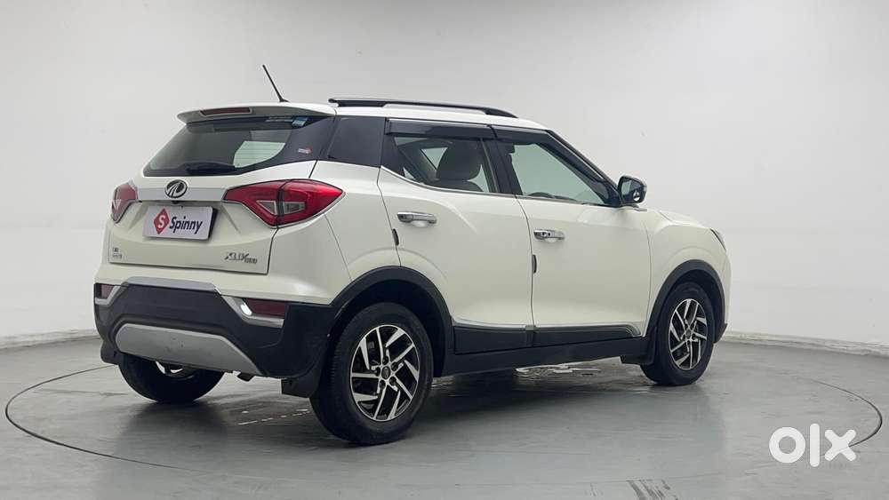 Mahindra Xuv300 W8 (o) 1.5 Diesel Amt, 2022, Diesel