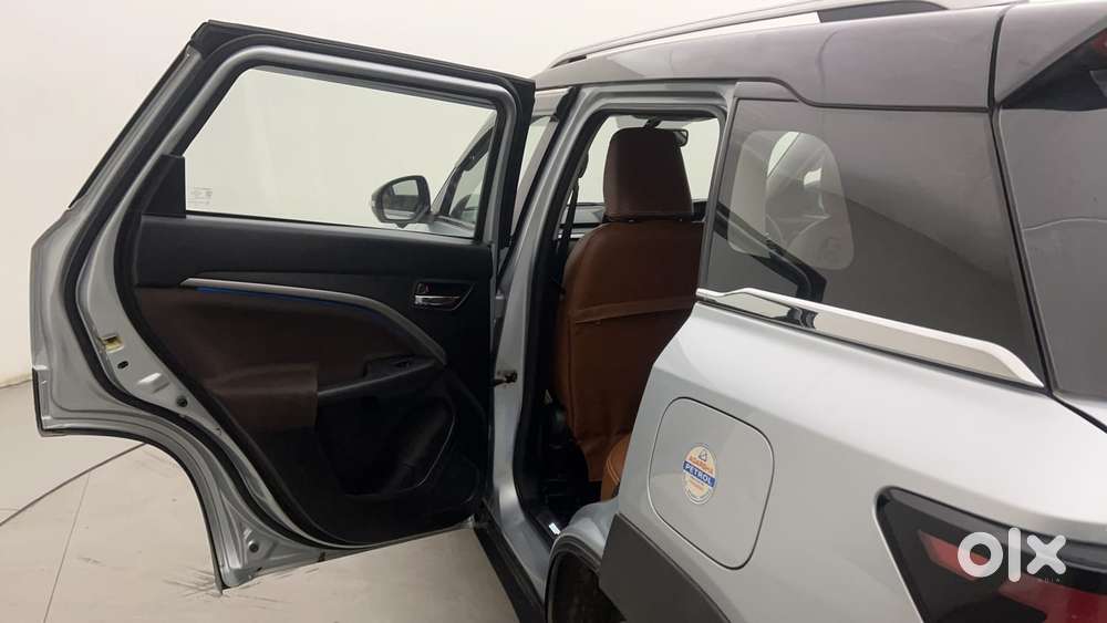 Maruti Suzuki Vitara Brezza 1.5 Zxi Plus At Dual Tone, 2022, Petrol
