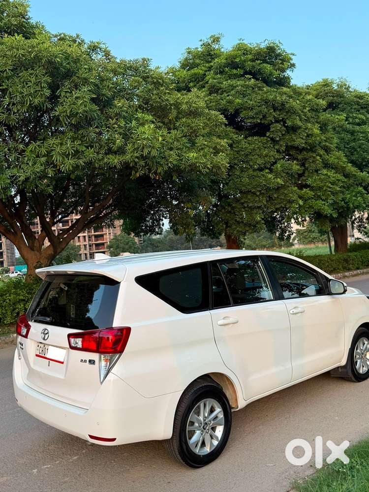 Toyota Innova Crysta 2019