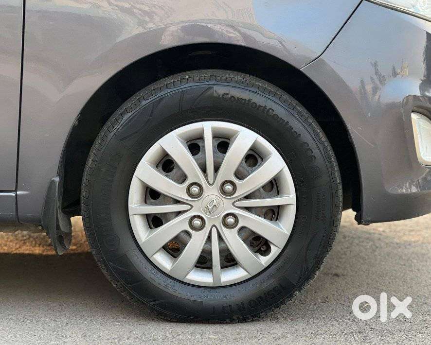 Hyundai I10 Sportz, 2015, Petrol