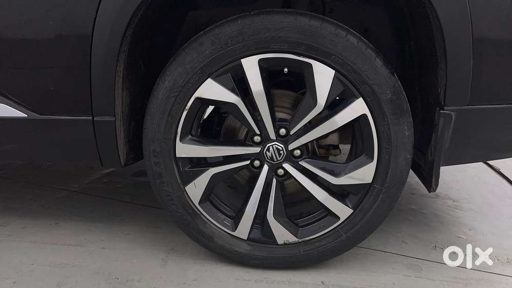 Mg Hector Plus Savvy Pro 1.5 Turbo Petrol Cvt 7 Str, 2023, Petrol