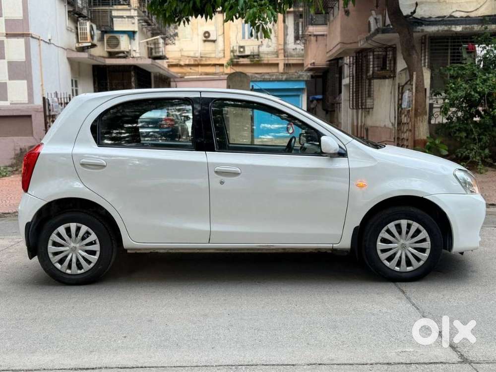 Toyota Etios Liva G, 2013, Petrol