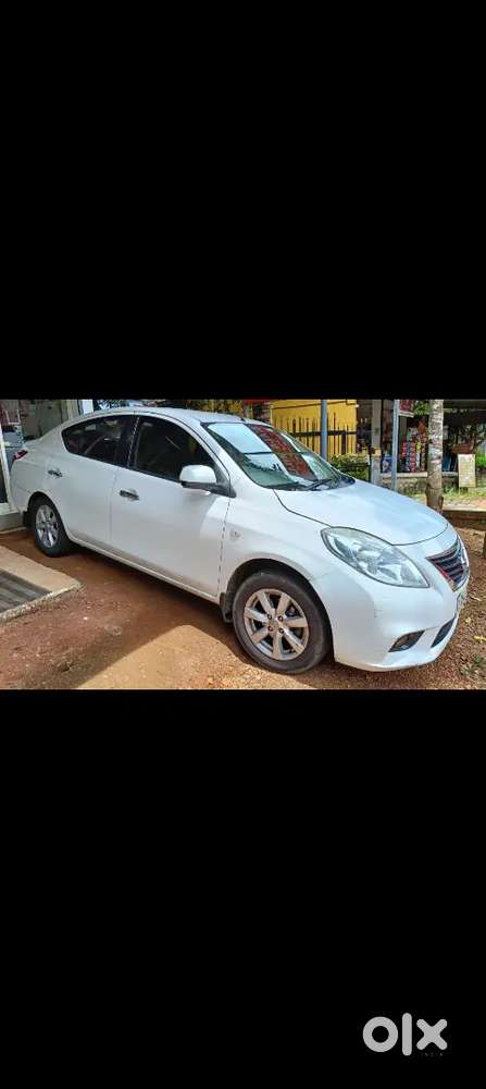 Well Maintained,new 17 Inch Tyres With Alloys And New Battery