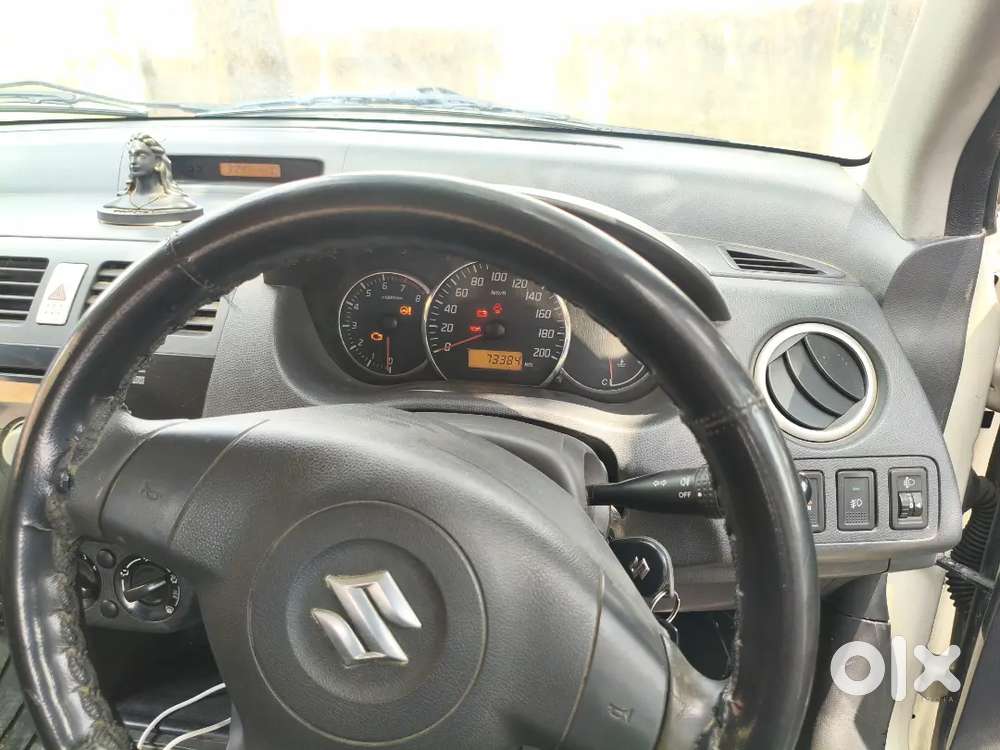 Gadi Bilkul Ok Condition Mein Hai Aur 4 Tyre New H .