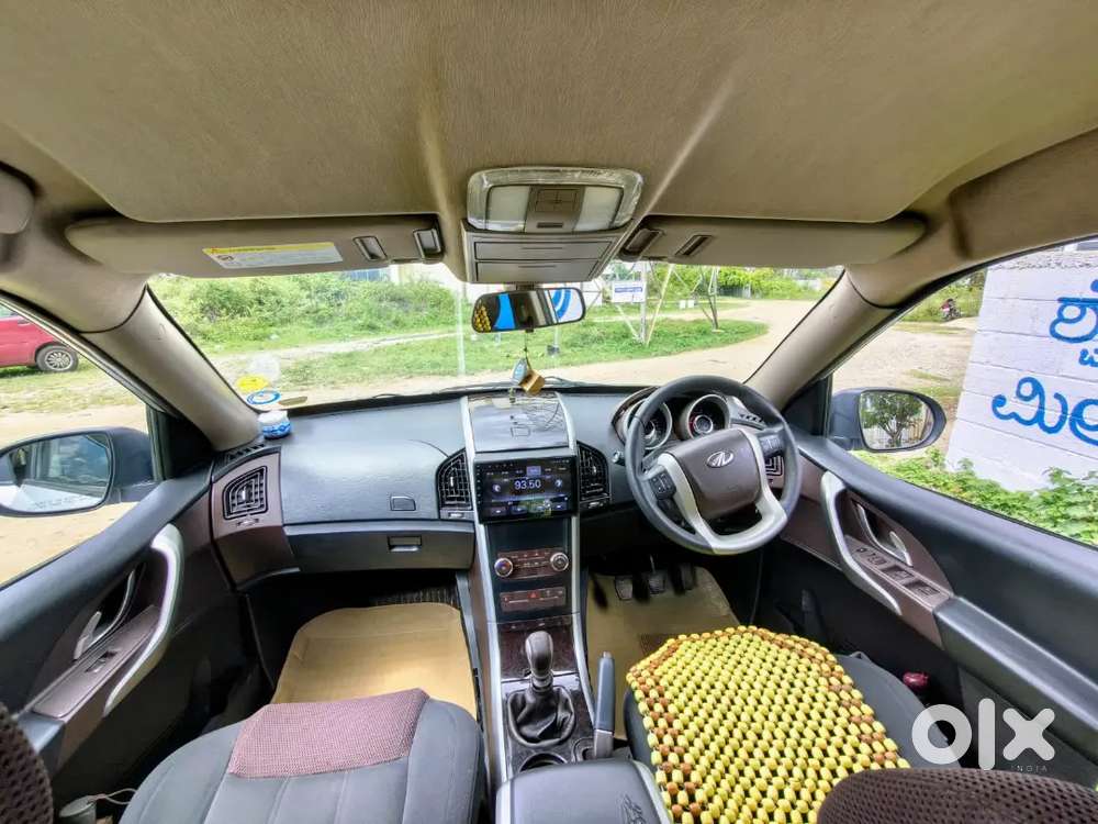 Mahindra Xuv500 2014 Year (dealers Excuse)