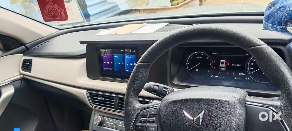 Mahindra Xuv700 2.2 Mx Diesel Mt 5 Str, 2022, Diesel