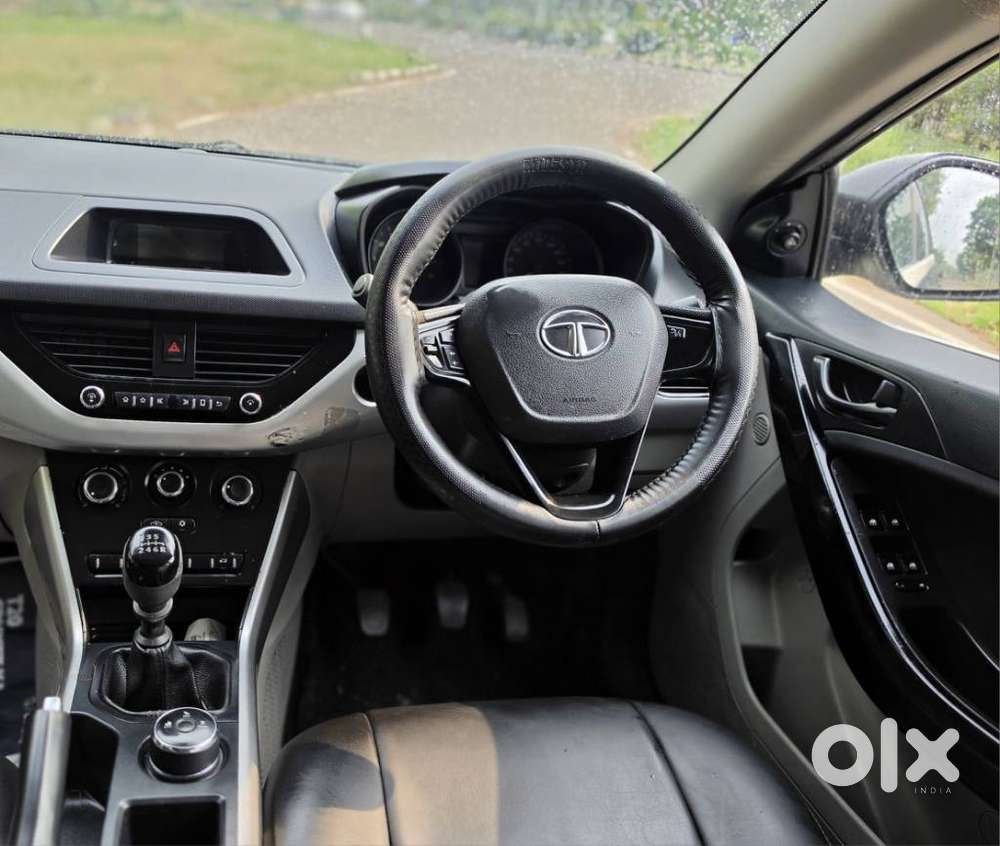 Tata Nexon 1.5 Revotorq Xm (s), 2018, Diesel