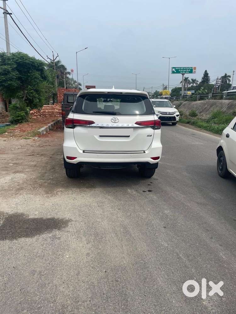 Toyota Fortuner Top Model First Owner