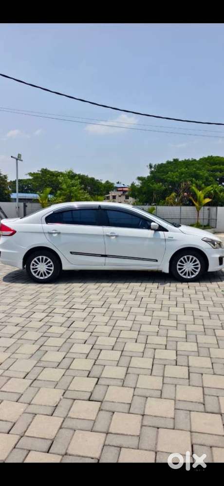 Maruti Suzuki Swift Dzire Vdi Bsiv, 2017, Diesel