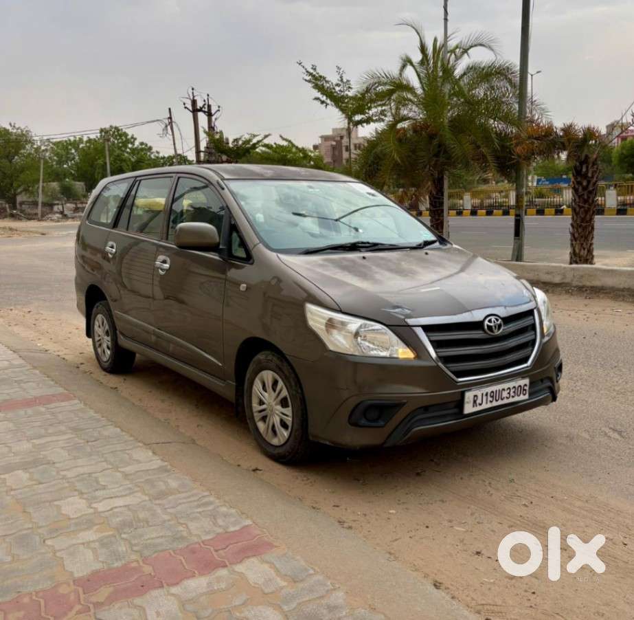 Toyota Innova 2.5 G (diesel) 8 Seater, 2016, Diesel