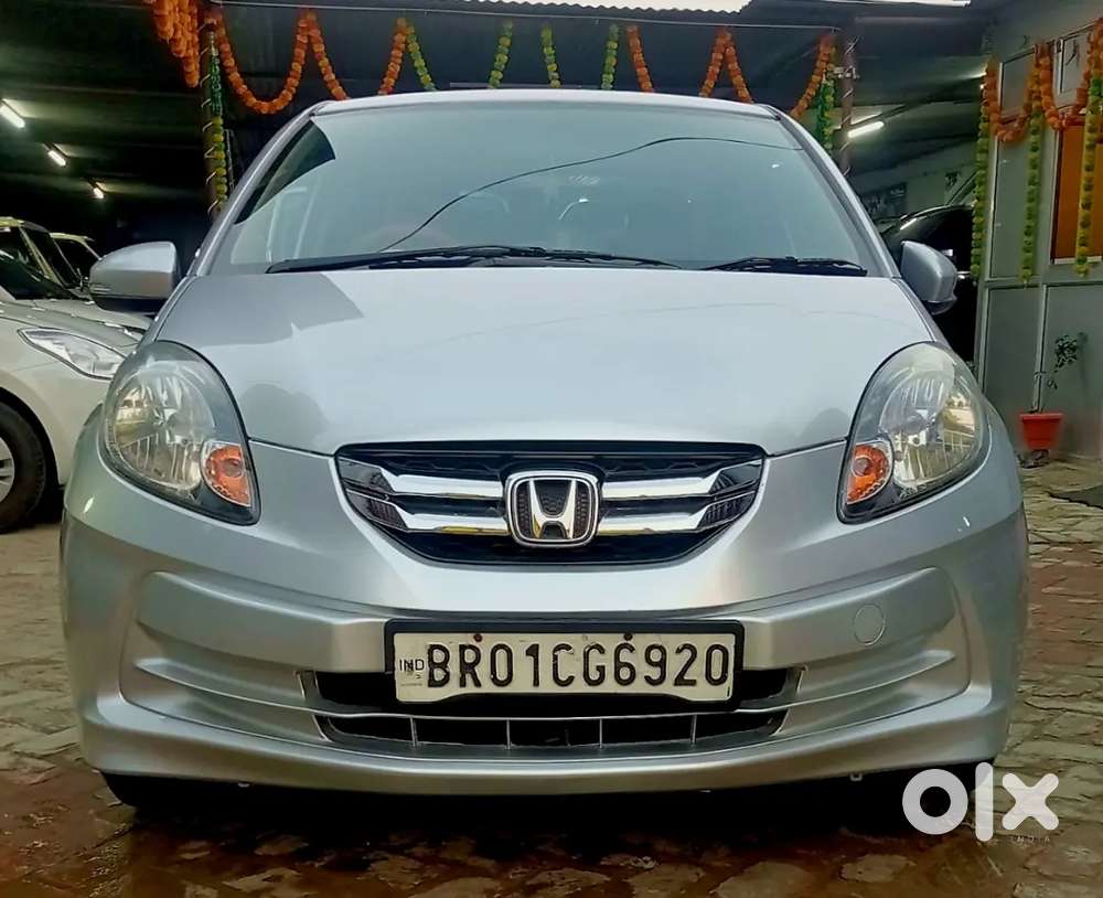 Honda Amaze 2nd Gen 2015 Diesel Well Maintained