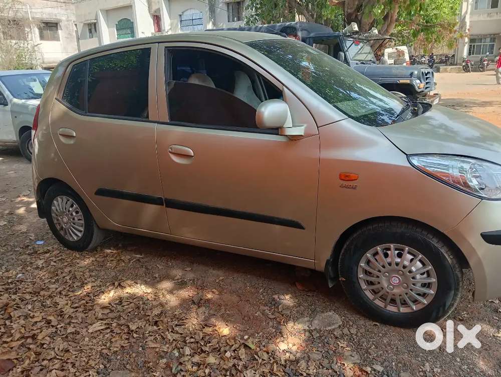 My Car Bechna Hai Kar Mein Kisi Prakar Ka Koi Bhi Kam Nahin Hai