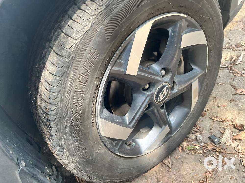 Hyundai Venue 2021 Petrol Automatic , Well Condition