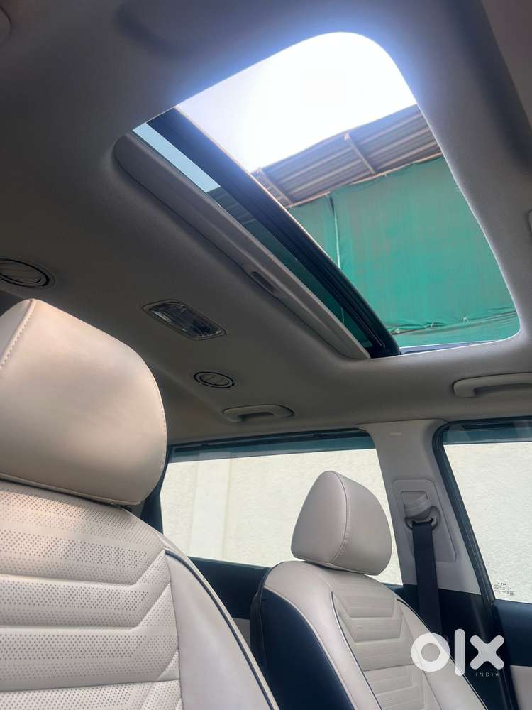 Kia Carens Luxury (o)1.5 Diesel At 7 Str, 2023, Diesel