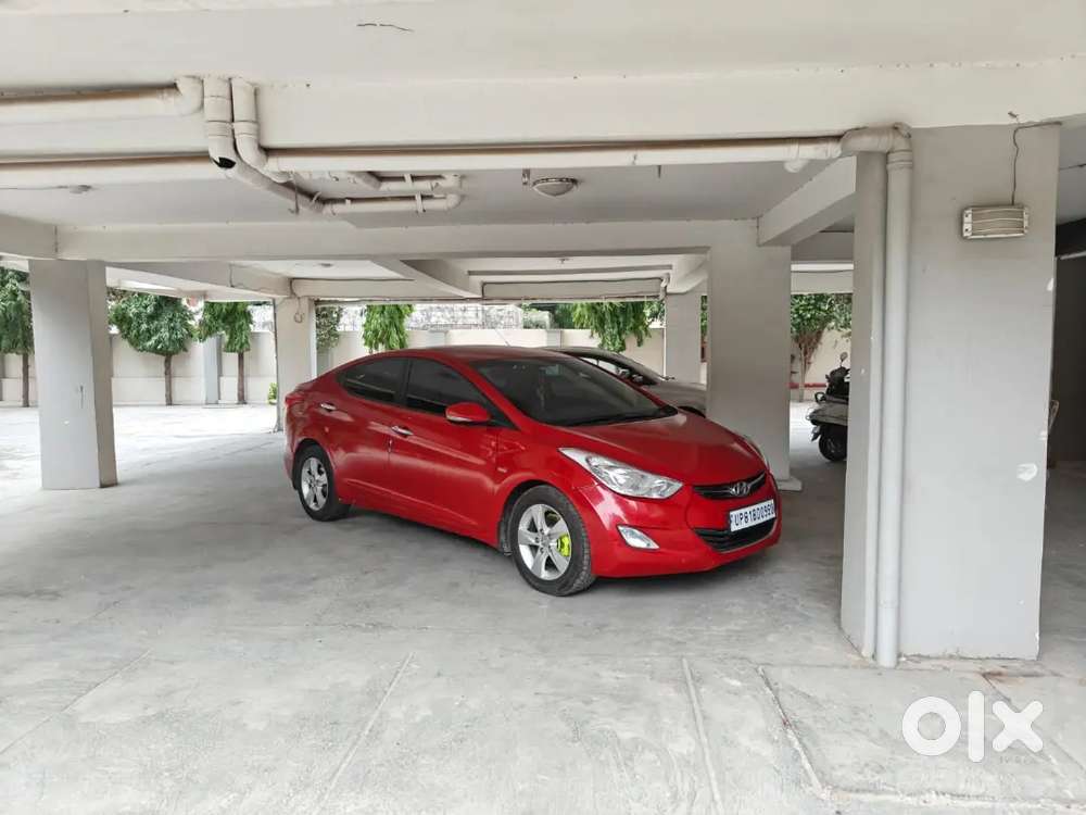 Hyundai New Elantra 2015 Diesel 93000 Km Driven