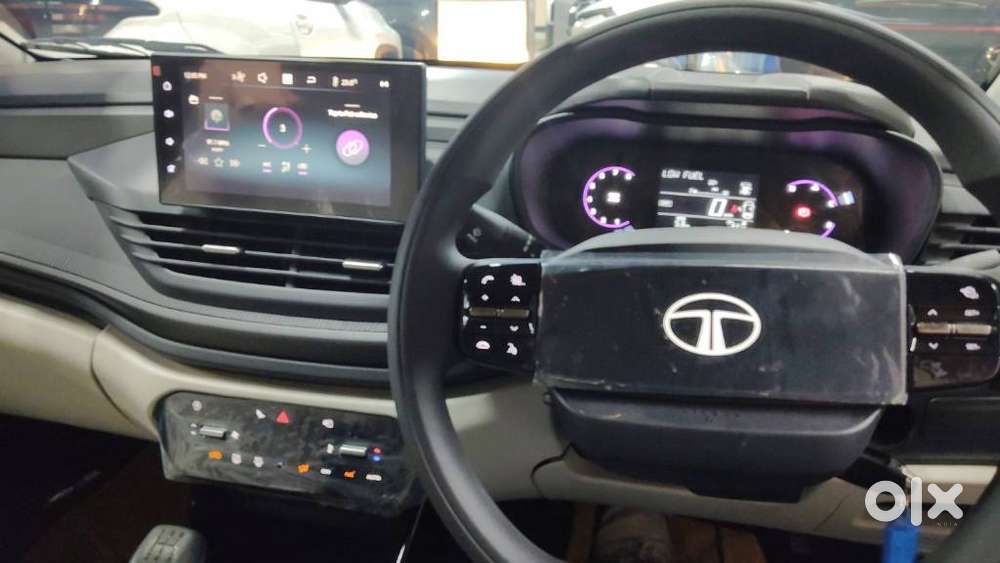 Tata Altroz 1.2 Xz Plus Rtn Dct, 2025, Petrol