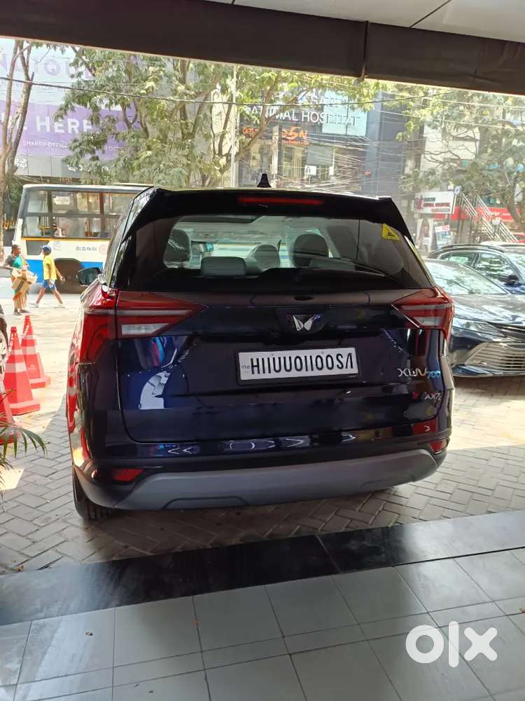 Mahindra Xuv700 2024 At Diesel Well Maintained