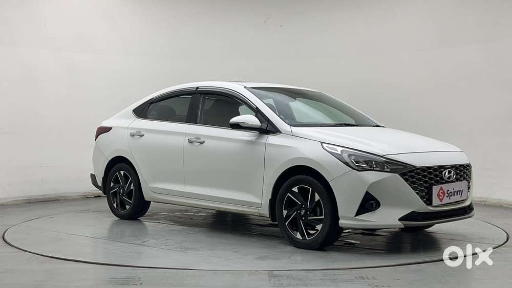 Hyundai Verna 1.5 Sx (o) Vtvt Ivt, 2022, Petrol